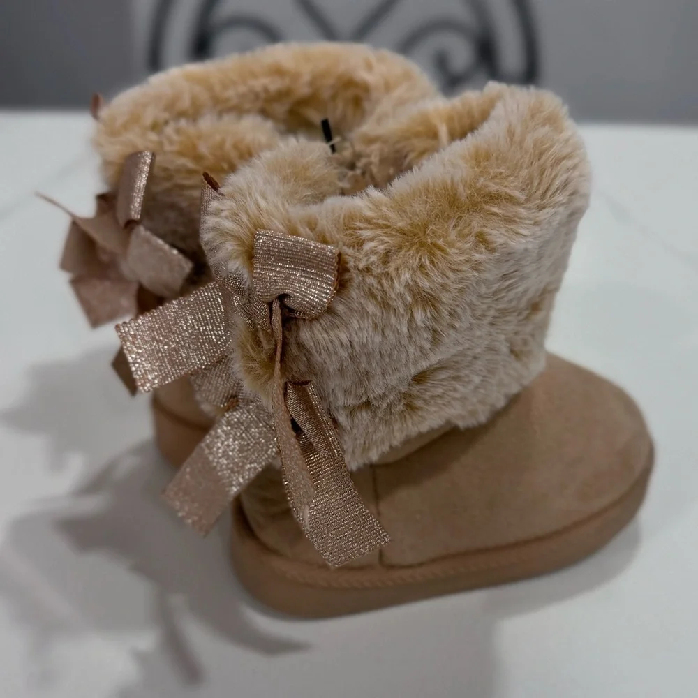 First Steps • Toddler Fuzzy Winter Ugg-Style Boots